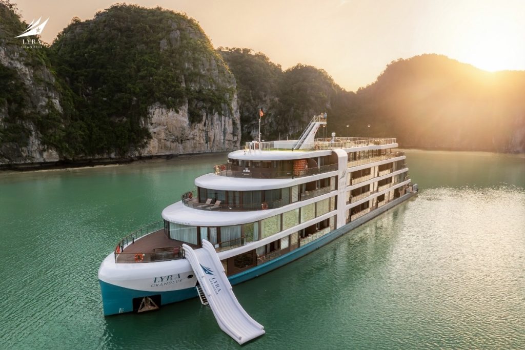 Traveling across the year with Lyra Cruises Collection