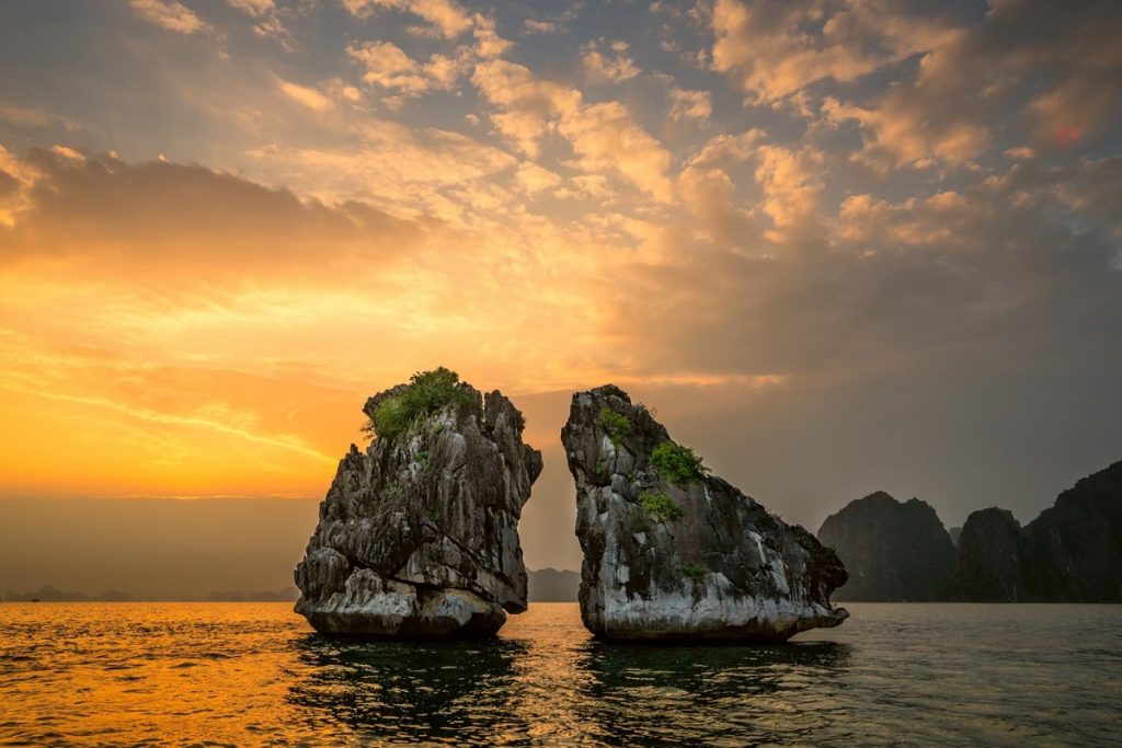 Rock of "The Kissing Cocks" in Halong Bay