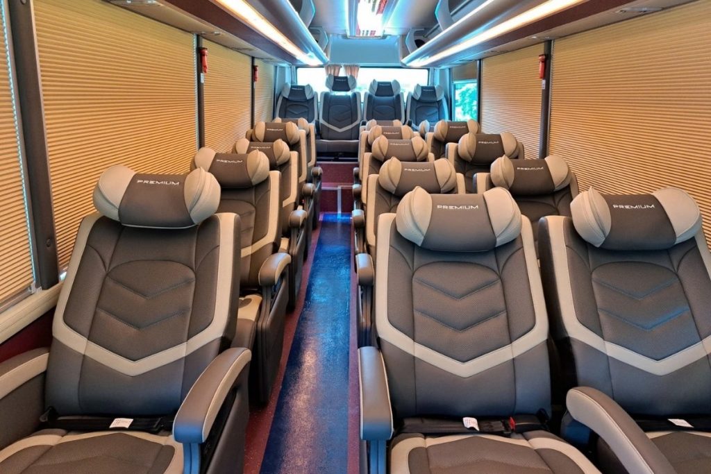 Essential Limousine Service Features to Evaluate