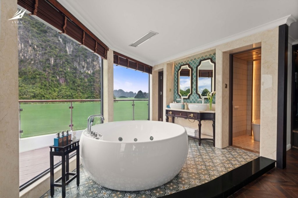 Onboard facilities and amenities on Lyra Grandeur